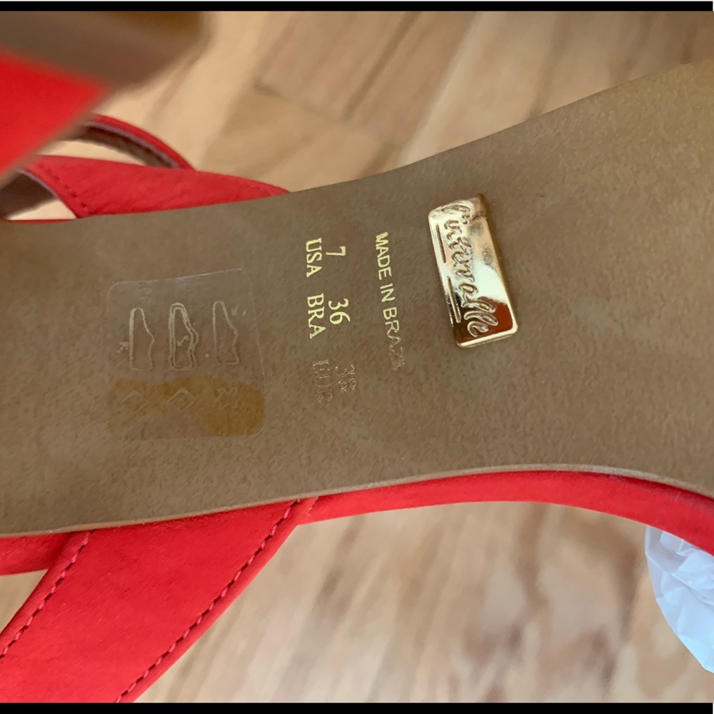 L'intervalle heels - Picture 3 of 5